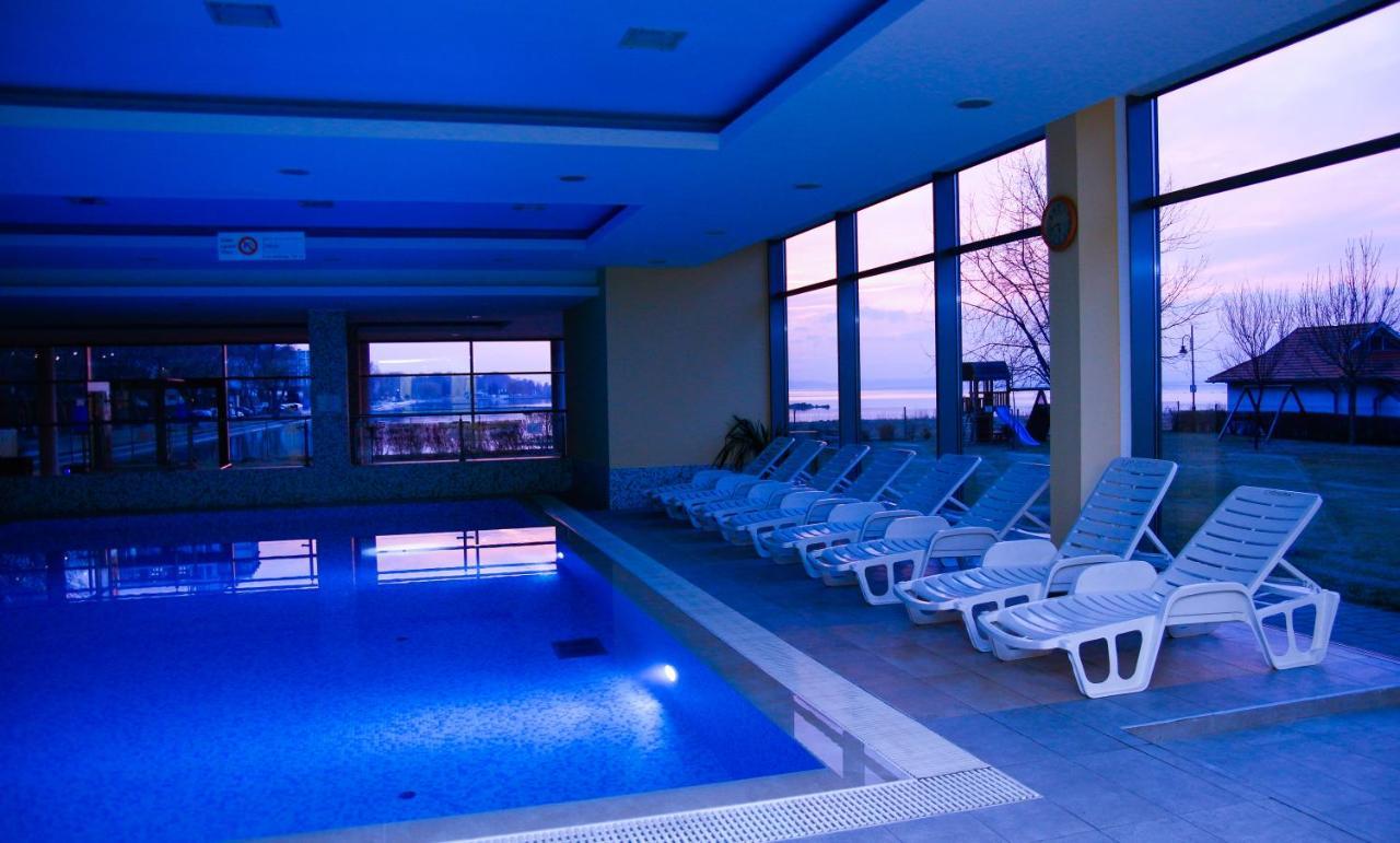 Club 218 Wellness Luxus Apartman Siofok Exterior photo